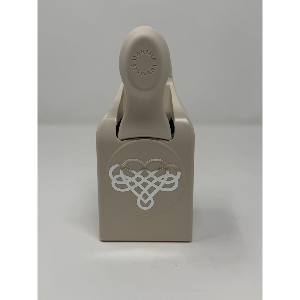 Martha Stewart Large Celtic Heart/Lattice Heart Deep Edge Paper Punch Retired